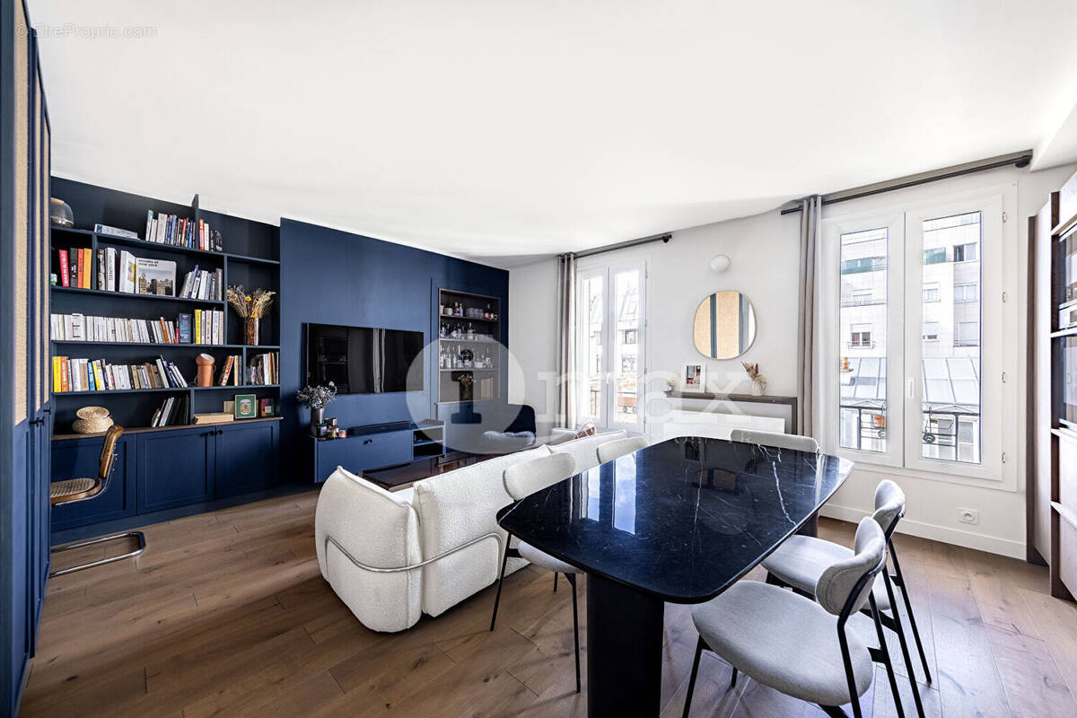 Appartement à LEVALLOIS-PERRET