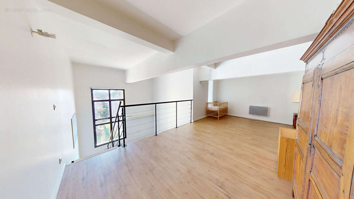 Appartement à AUBERVILLIERS