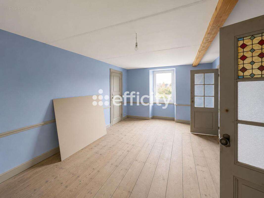 Maison 9 pièces 354 m² à vendre à Saint-Ciers-Du-Taillon (17240) - photo 13
