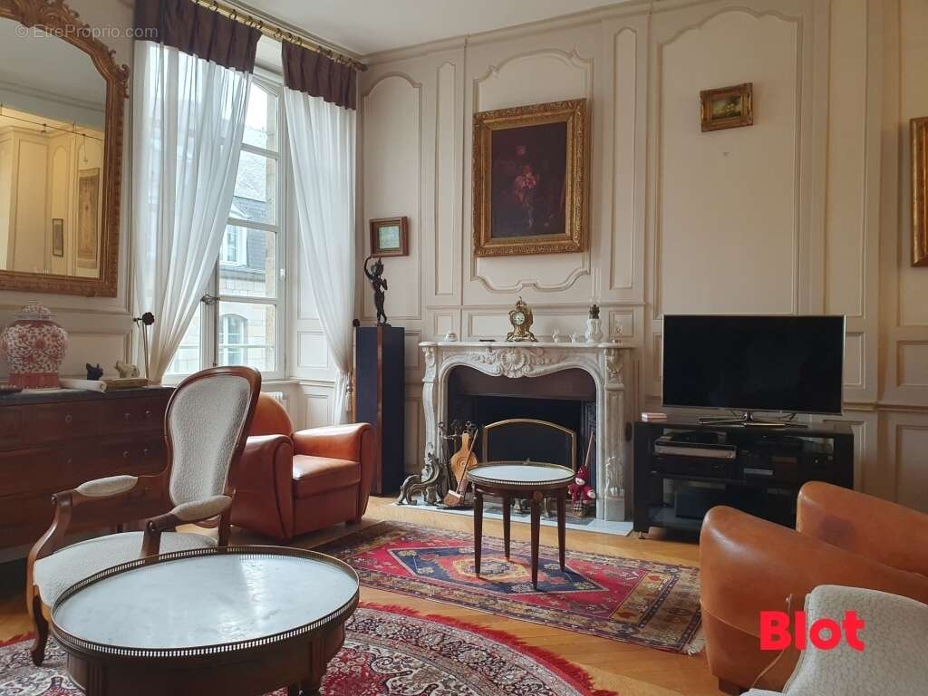 Appartement 153 m² à Fougeres  - photo 3