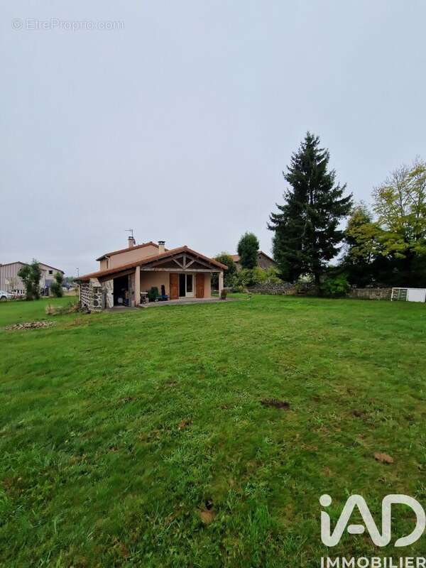 Photo 2 - Maison à CAYRES