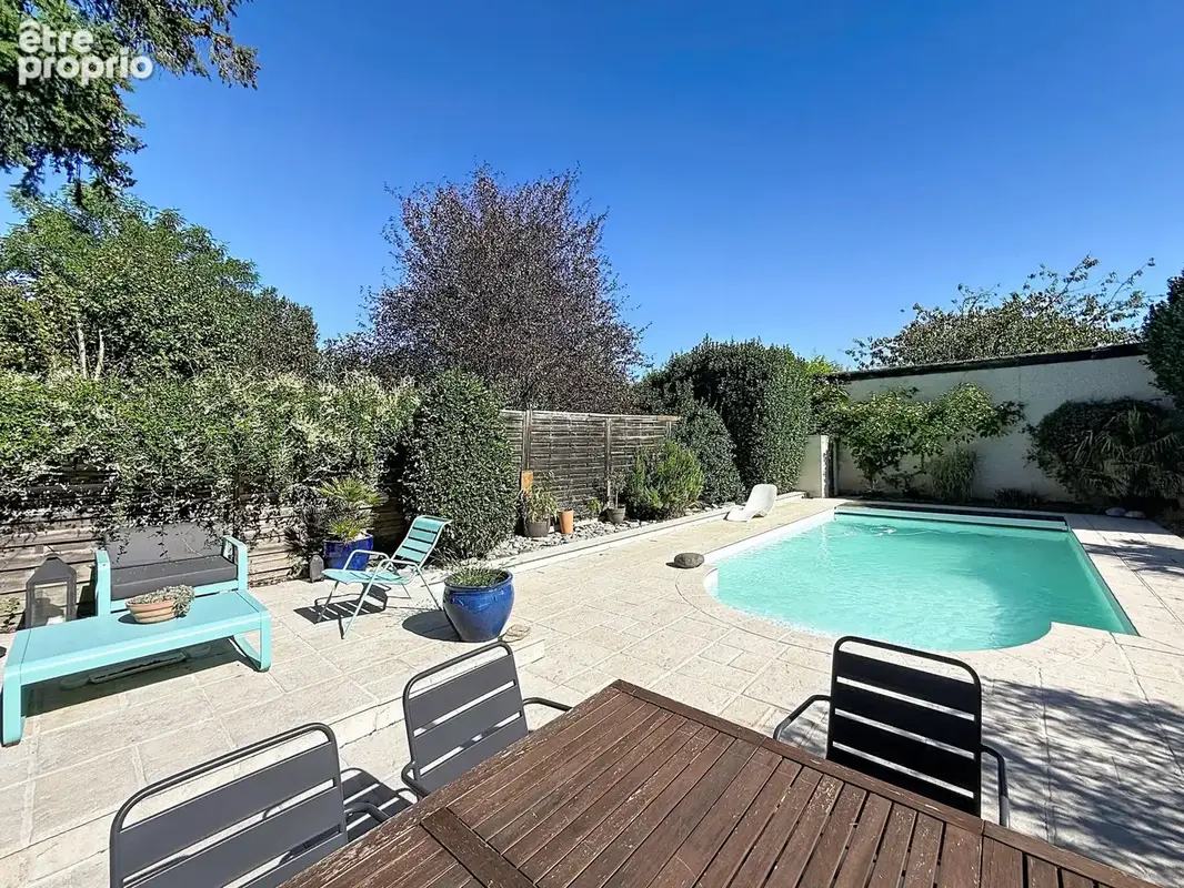 Photo 1 - Maison à CHARBONNIERES-LES-BAINS