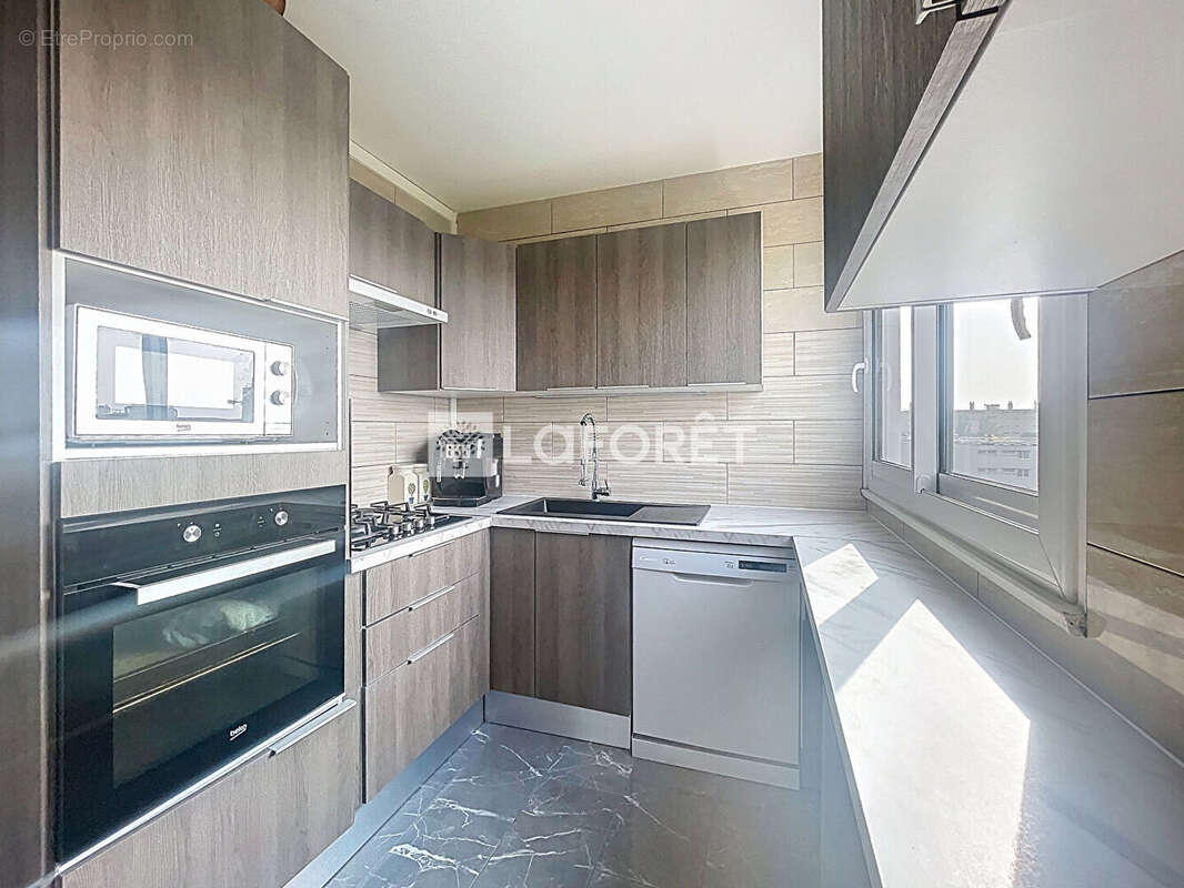 Appartement à RILLIEUX-LA-PAPE