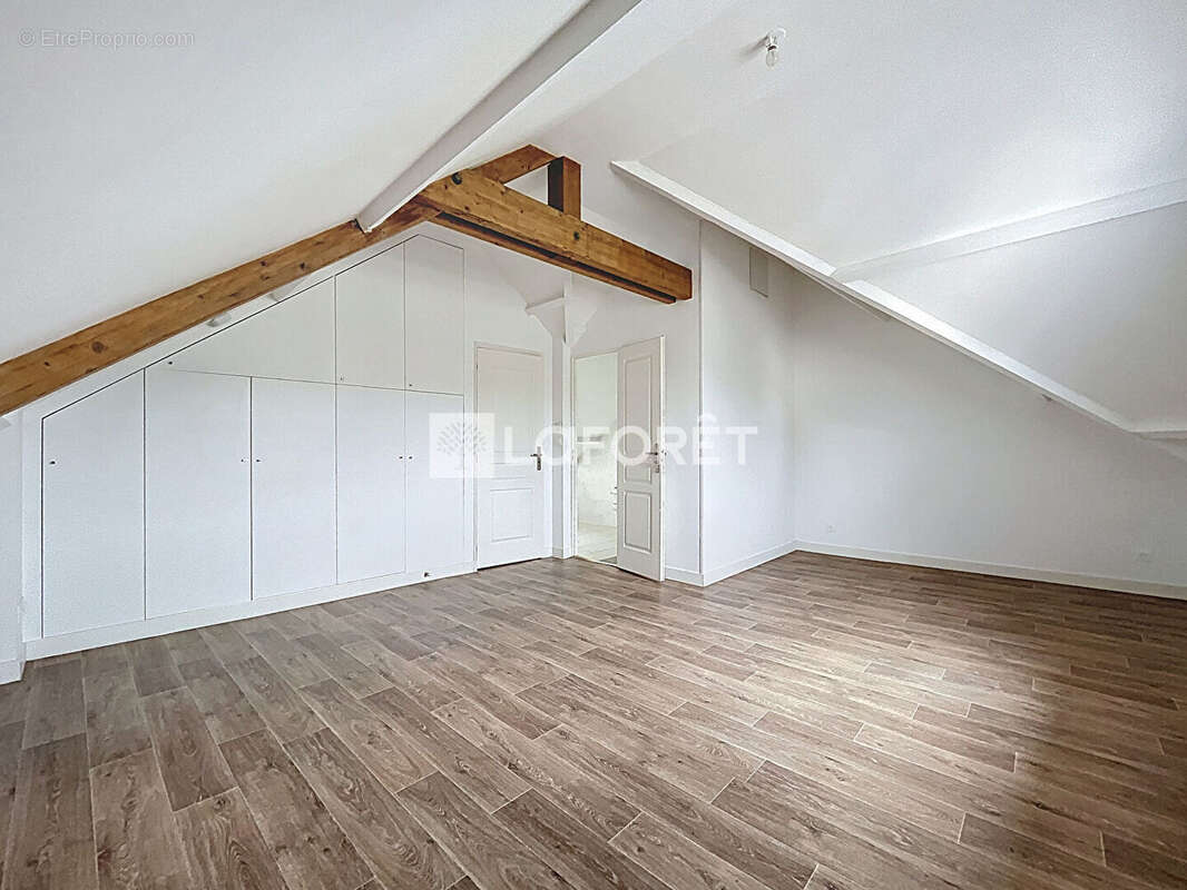 Appartement à FOSSES