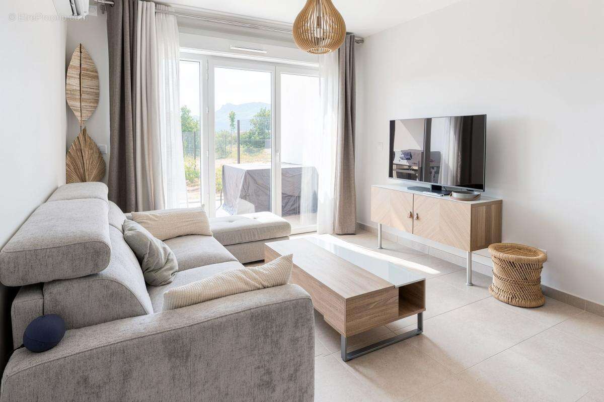 Appartement à TRETS