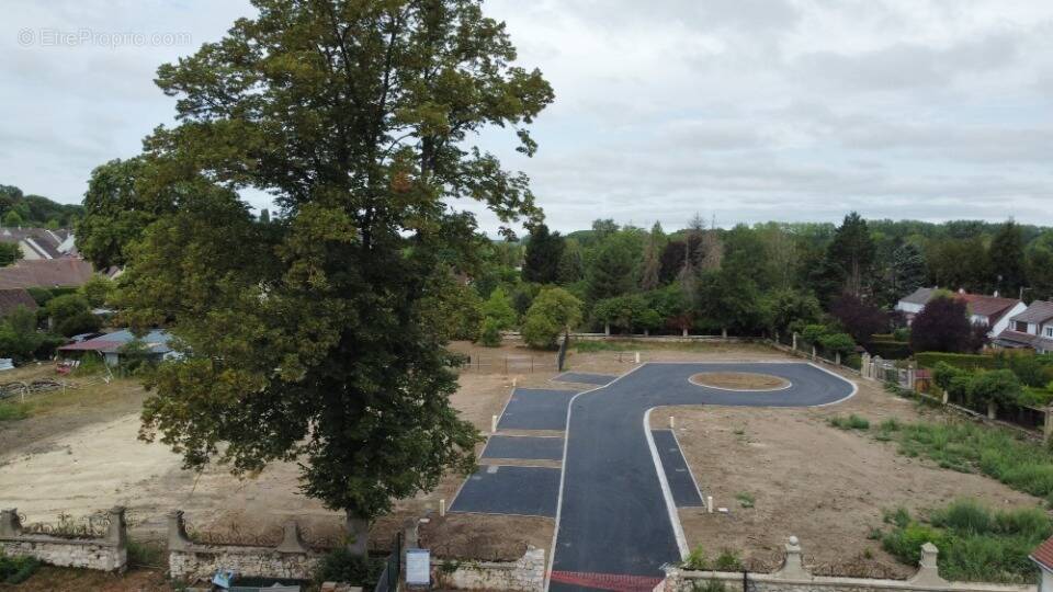 Terrain à VILLERS-SAINT-FRAMBOURG