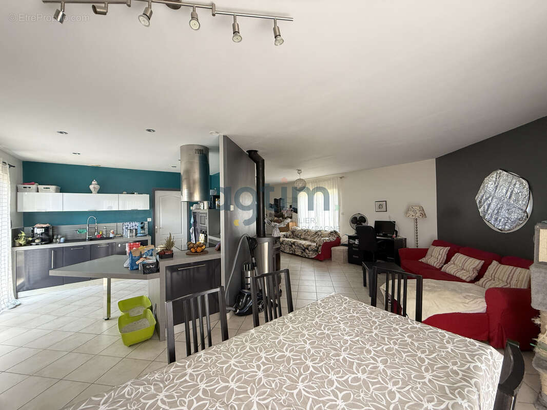 Chavagnes en pailliers - 3 chambres - garage - jardin - photo 5