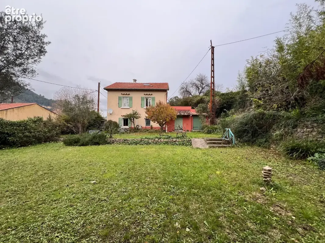 Maison de ville sur terrain de 934 m2. - photo 6