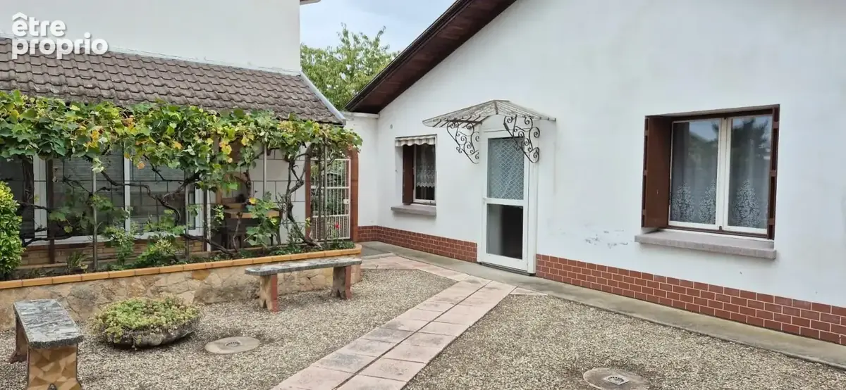 Maison 3 pièces 70 m² à vendre à Bourgoin-Jallieu (38300) - photo 2