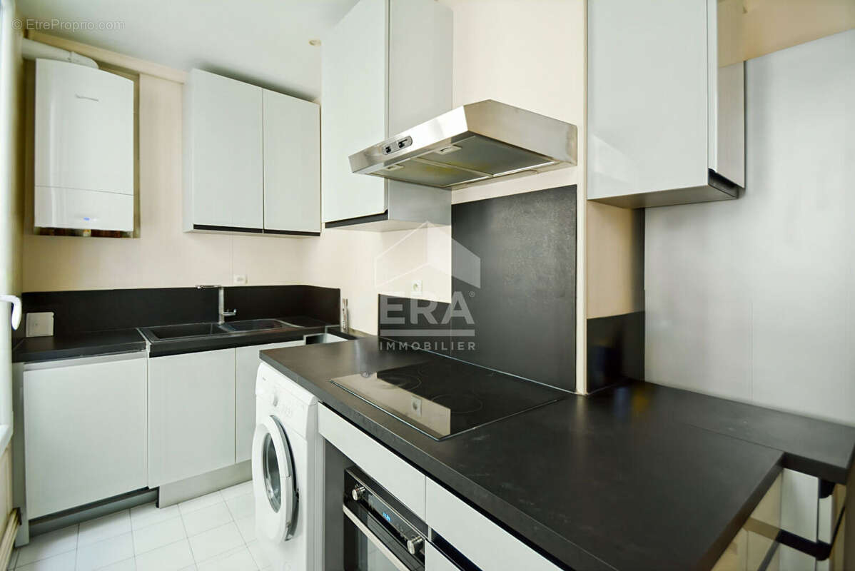 Appartement à PARIS-14E