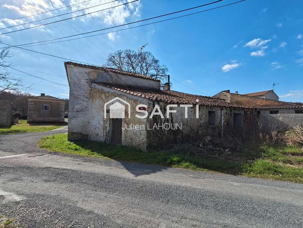 Photo 3 - Maison à VILLARS-LES-BOIS