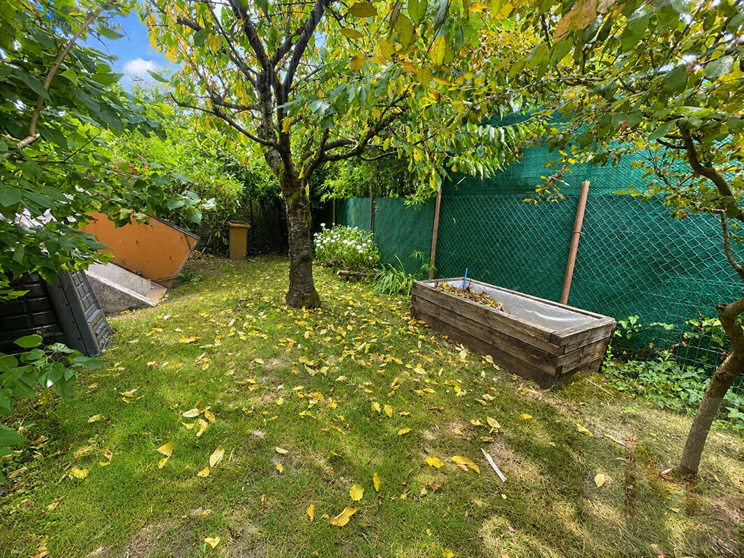Charmante maison 5 pièces sur une parcelle de 217 m², au calme absolu. - photo 16
