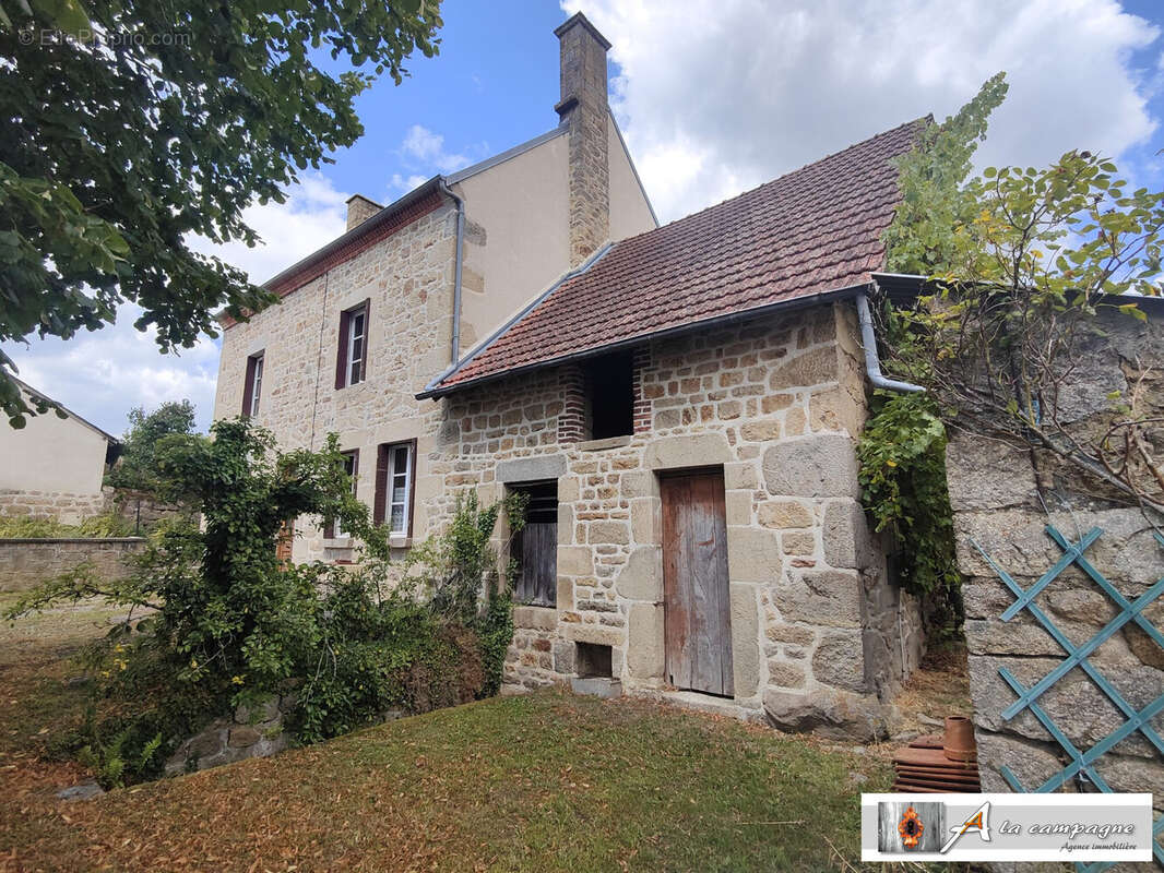 Maison à ROUGNAT