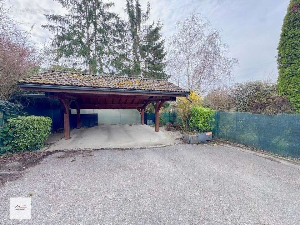 Maison à CRANVES-SALES