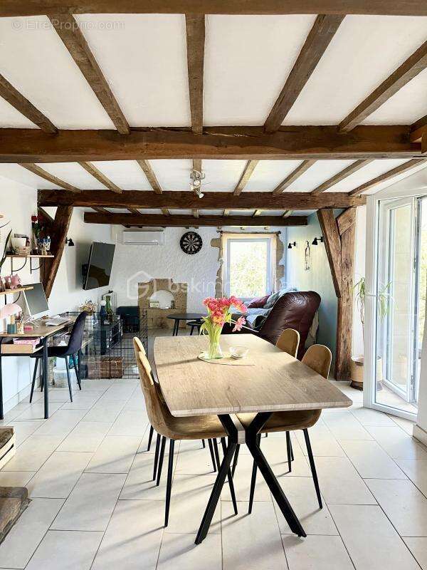 Maison à NEUVILLE-LES-THIS