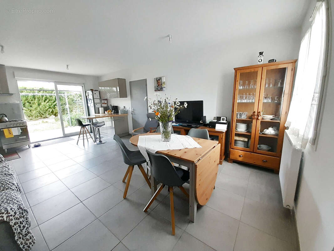 Maison à BEVILLE-LE-COMTE