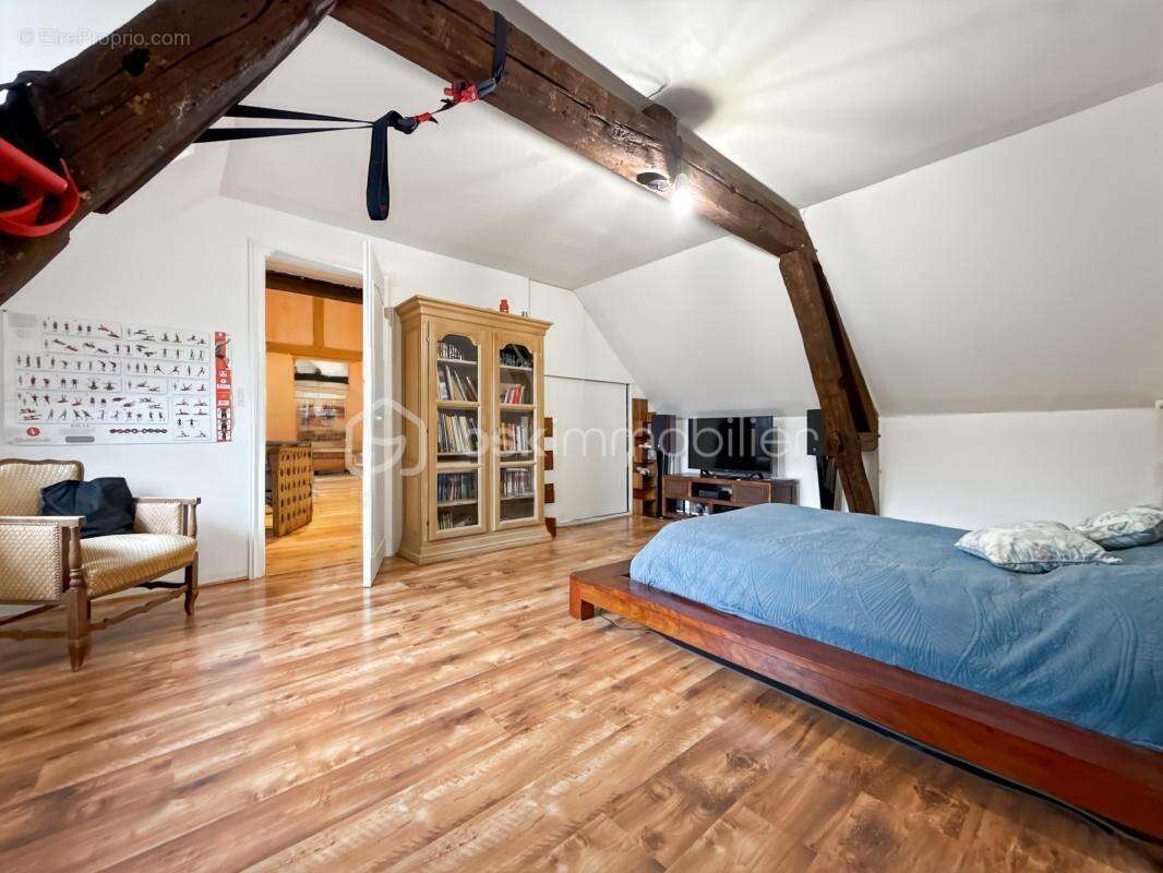 Maison à PLESSIS-SAINT-JEAN