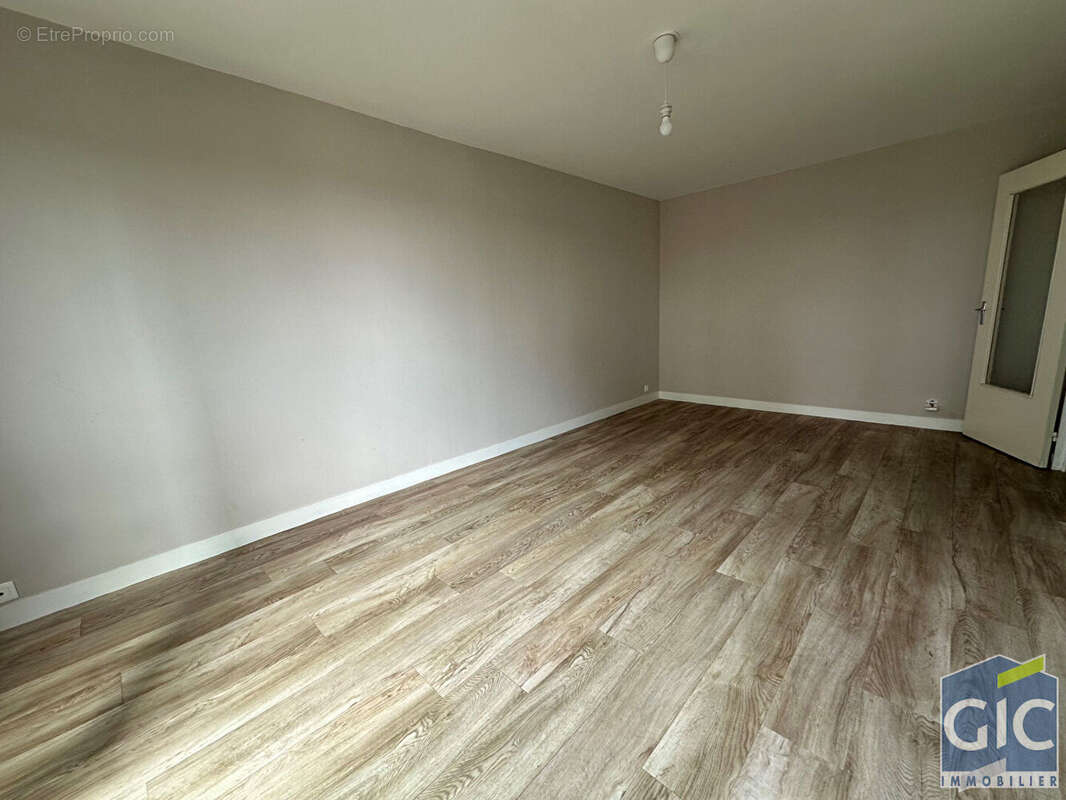 A vendre 3pp caen canal et a 2 pas du centre ville. - photo 5