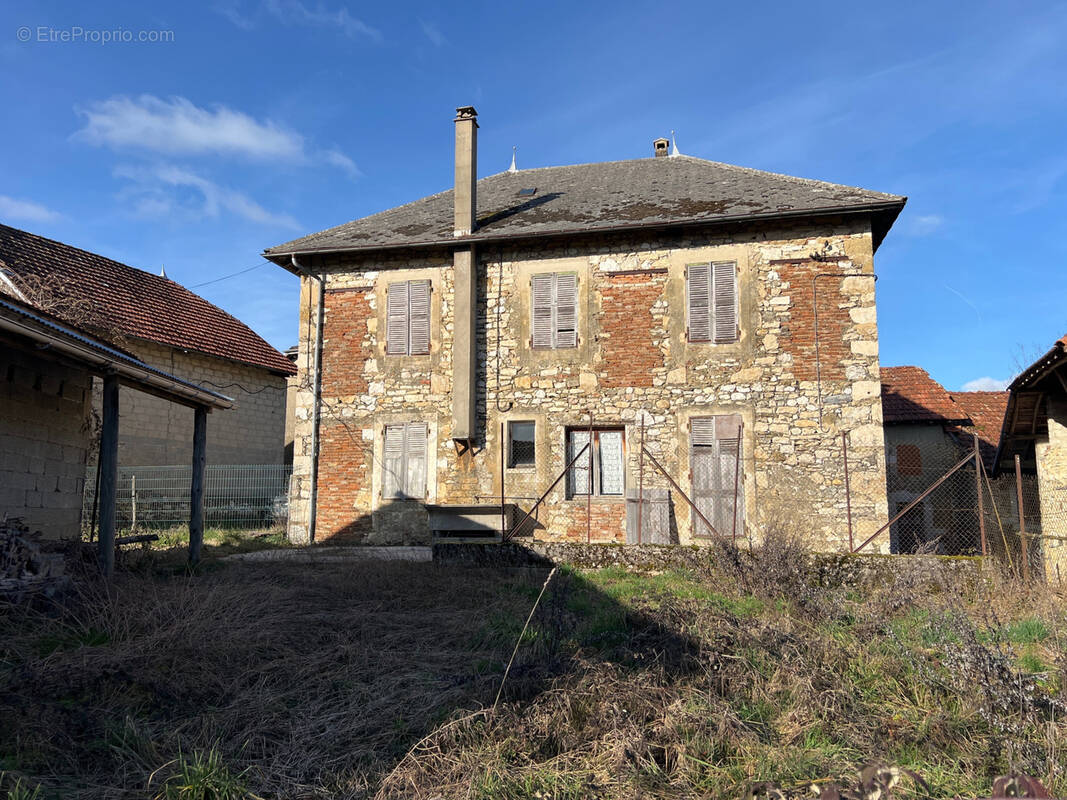 Maison à LA CHAPELLE-SAINT-MARTIN