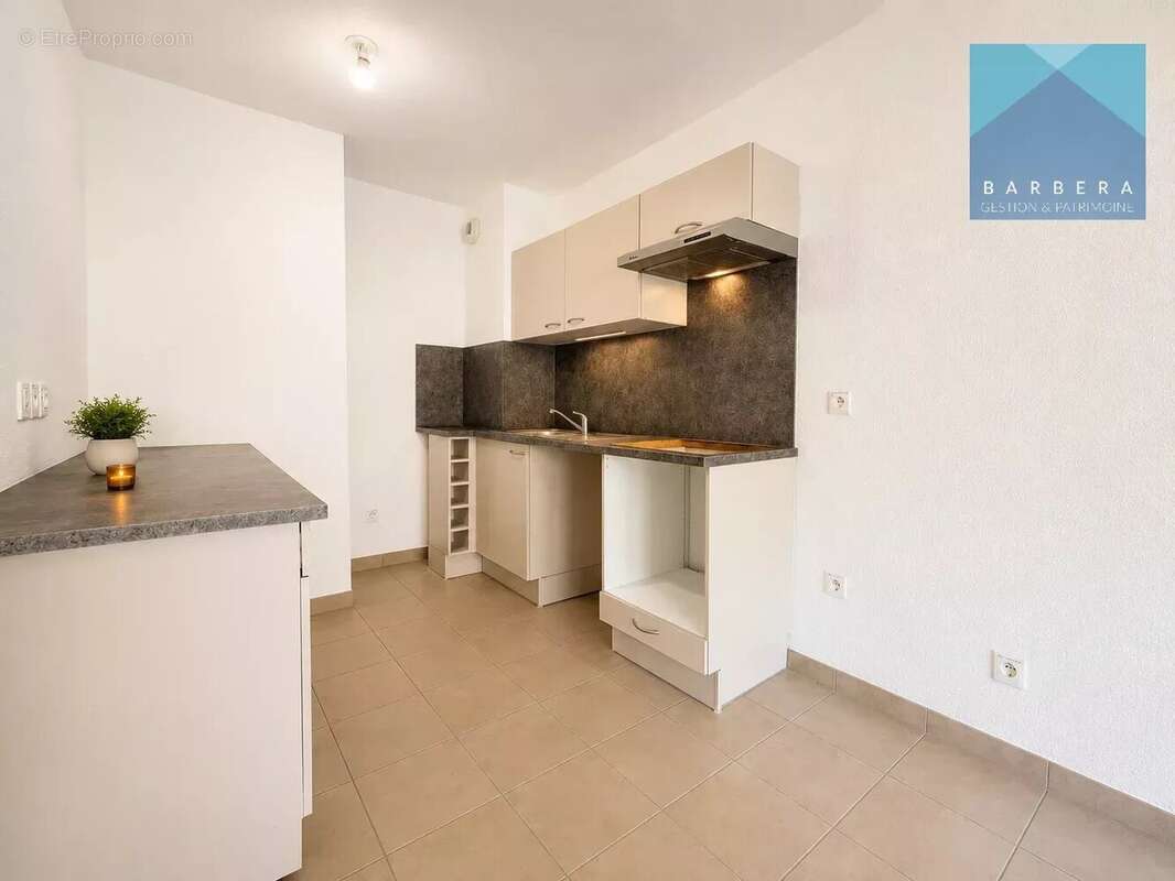 Appartement 2 pièces – Boulevard de la Madeleine, Nice - photo 3