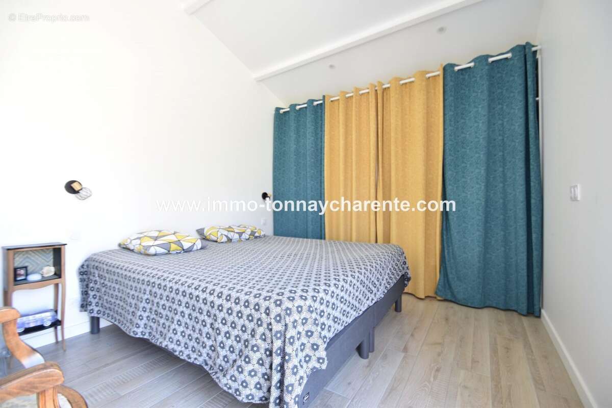 Maison à TONNAY-CHARENTE