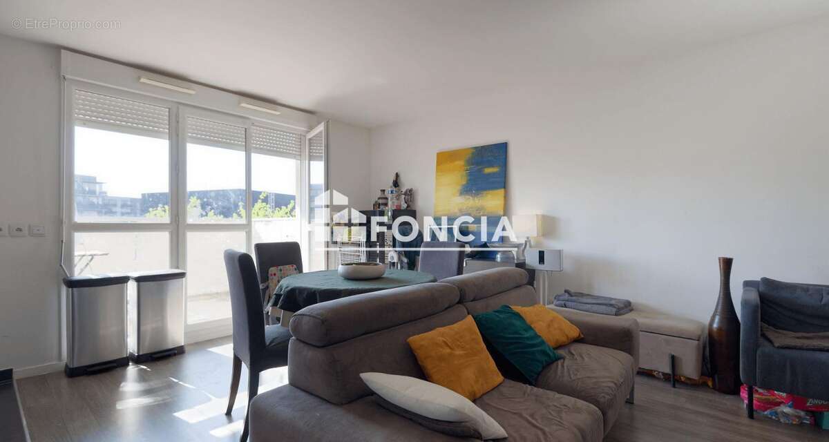 Appartement à LIEUSAINT