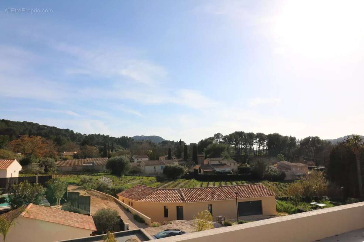 Maison à LE CASTELLET