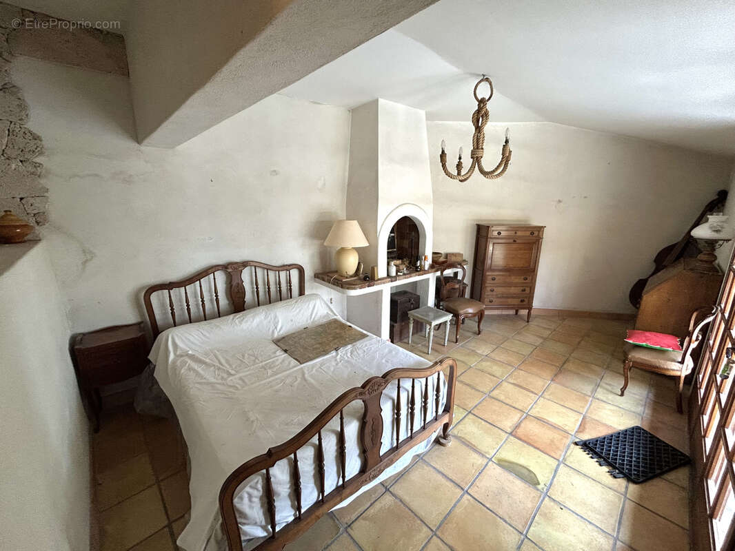 Maison à VILLECROZE