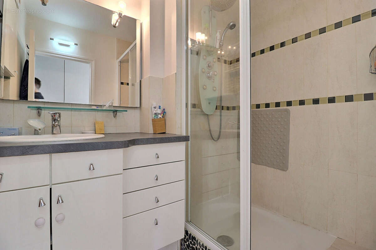 Appartement à COLOMBES