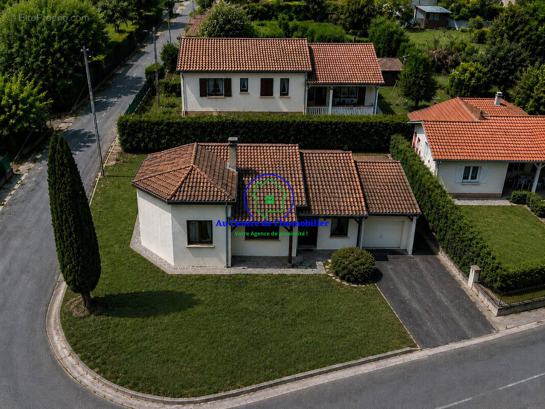 Maison à LAROQUE-TIMBAUT