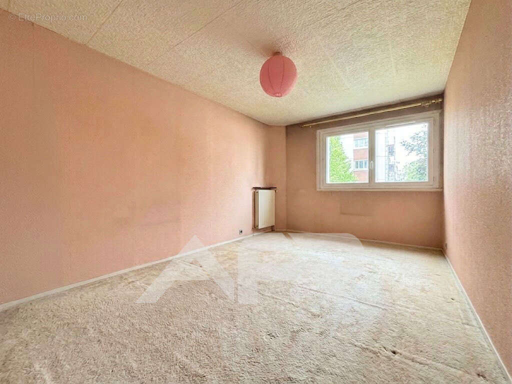 4 pièces de 82 m² avec balcon et parking - À 15 min du RER A Le Vésinet - Le Pecq - photo 13