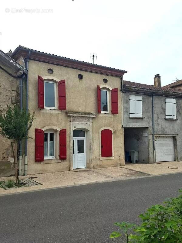 Maison à COLAYRAC-SAINT-CIRQ
