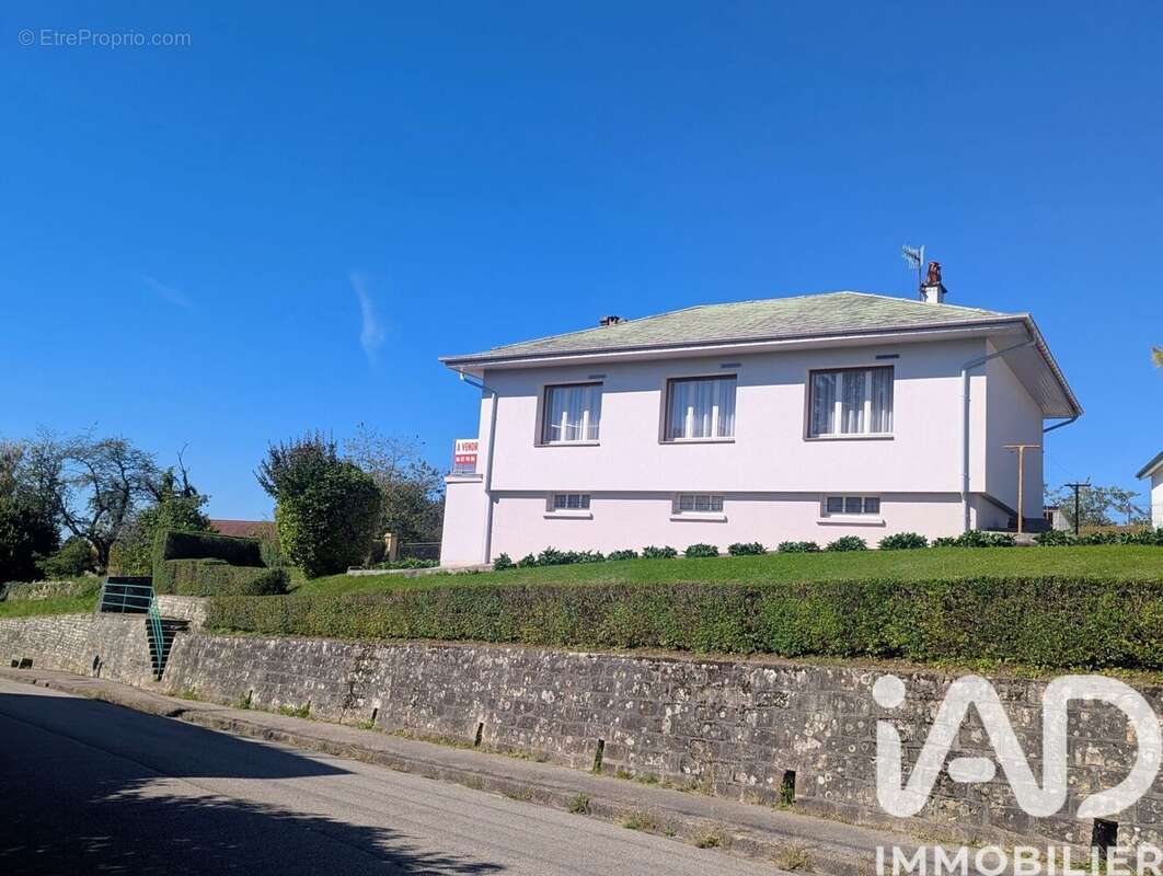 Maison 67 m² à Bains-Les-Bains  - photo 7