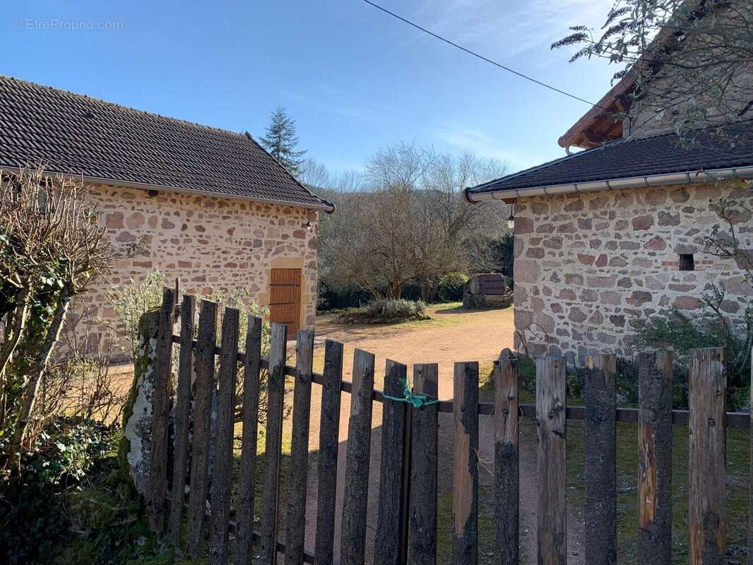 Maison à DOMPIERRE-LES-ORMES