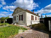 Maison à BEDENAC