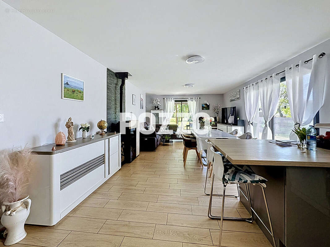 A vendre - Ducey Les Chéris - Maison 6 pièce(s) 106 m² - PLAIN PIED - photo 5