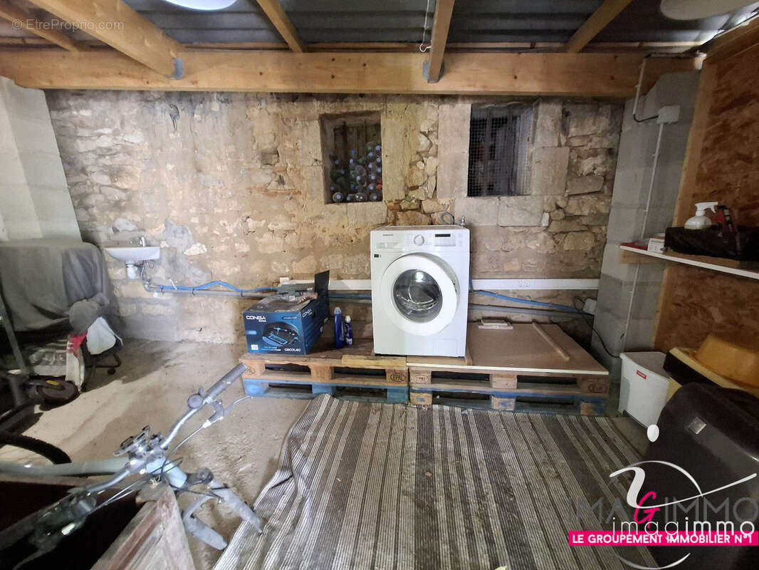 Dans un environnement exceptionnel, boisé, découvrez cette bâtisse de 1869, de plus de 200 m2 de surface utile - photo 14