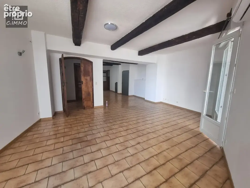 Très grande maison de village de type 4 avec garage de 30 m2 et balcon - photo 3