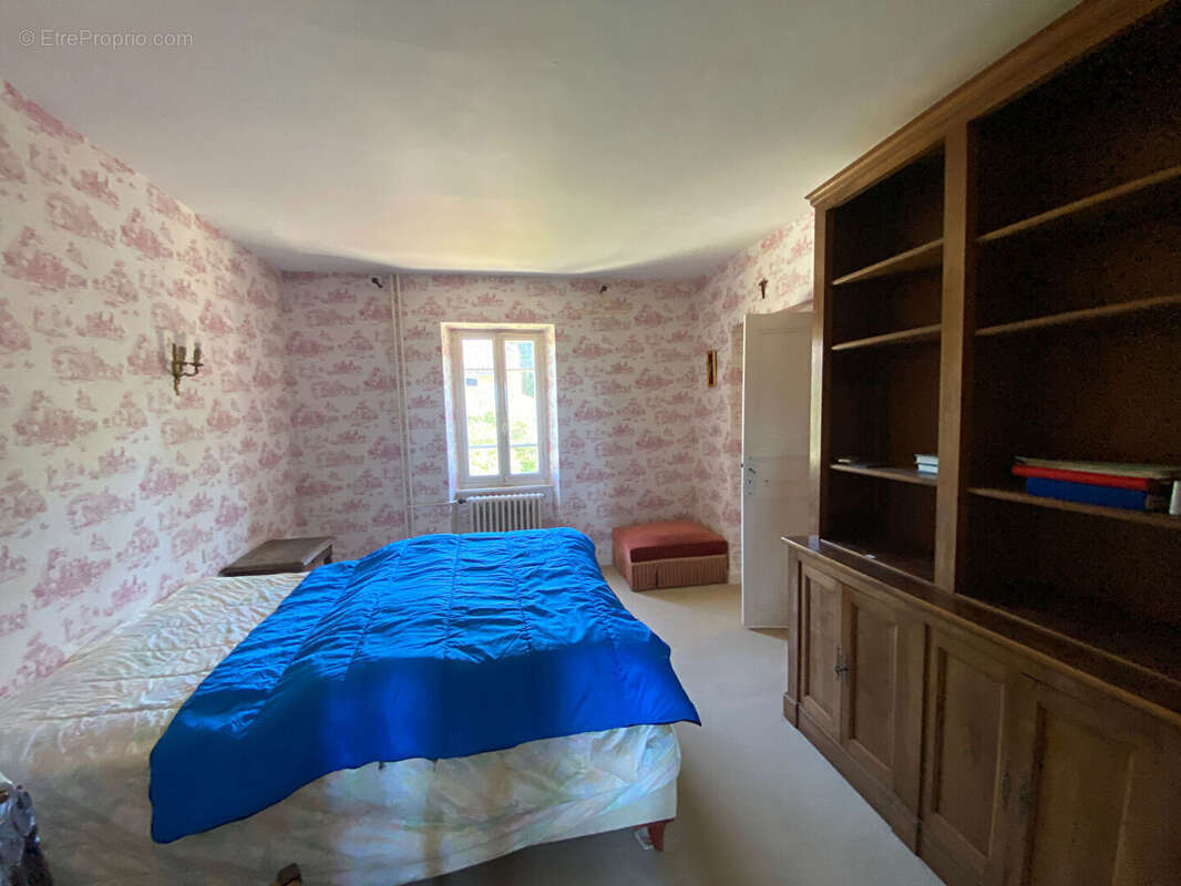 Propriété avec dépendances sur 2,5 ha - photo 15