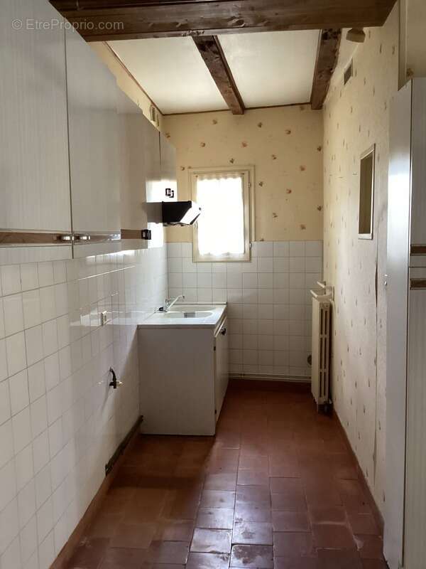 Maison à LES ARTIGUES-DE-LUSSAC