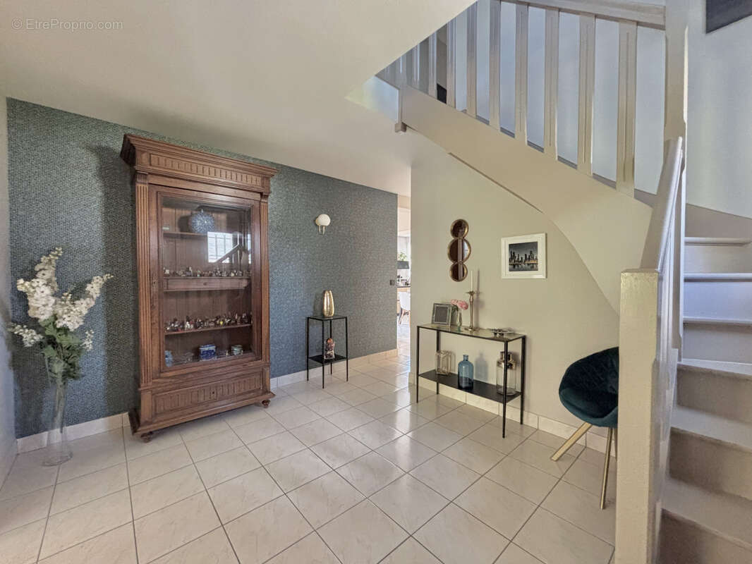 Maison à SAINT-CYR-SUR-LOIRE