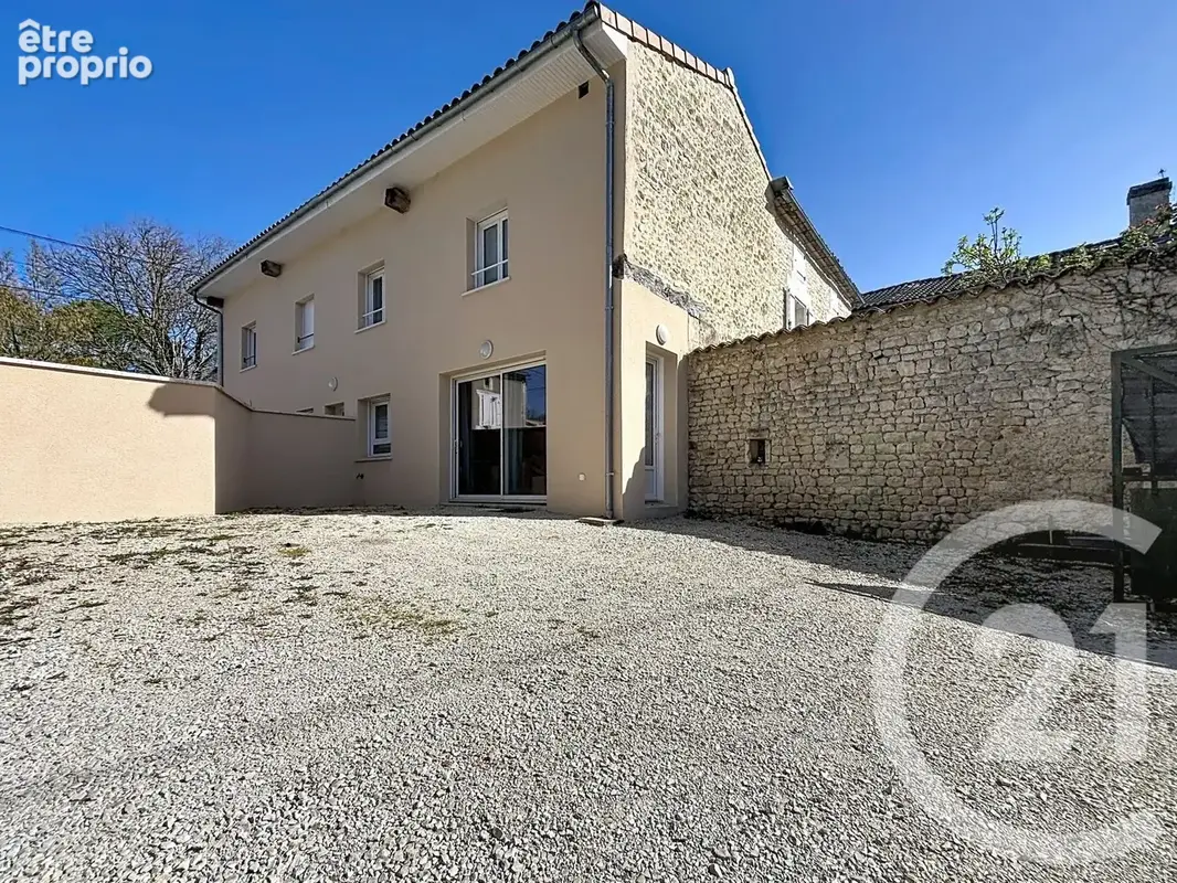 Maison à CHAMPNIERS