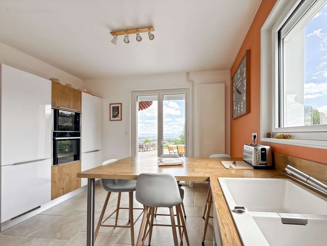 Maison 150 m² à Ecotay-L'olme  - photo 8
