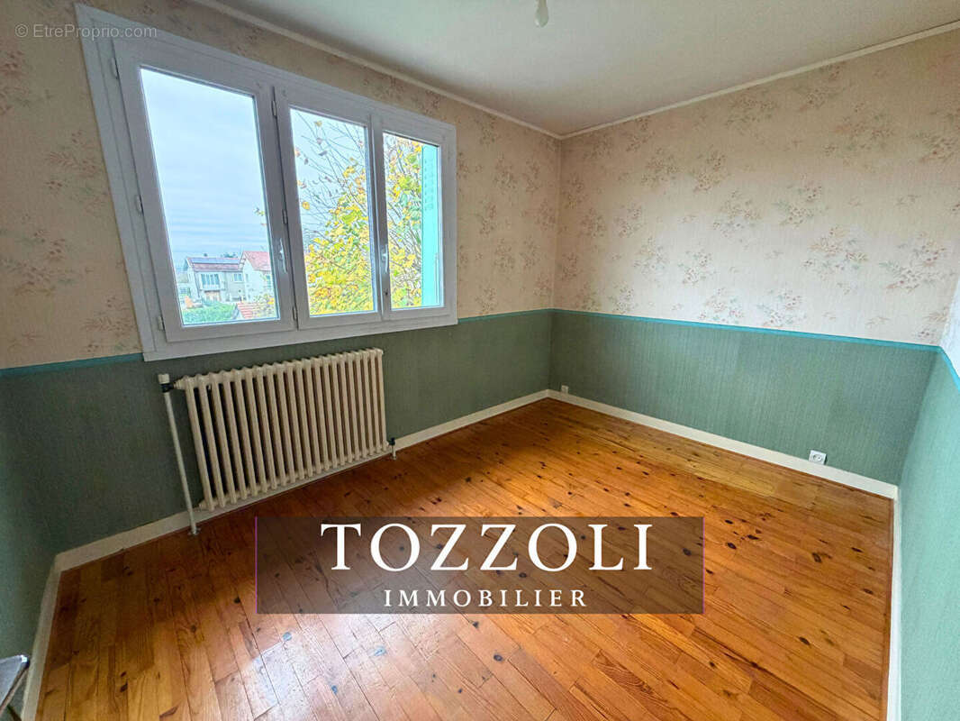 Maison à SAINT-QUENTIN-FALLAVIER