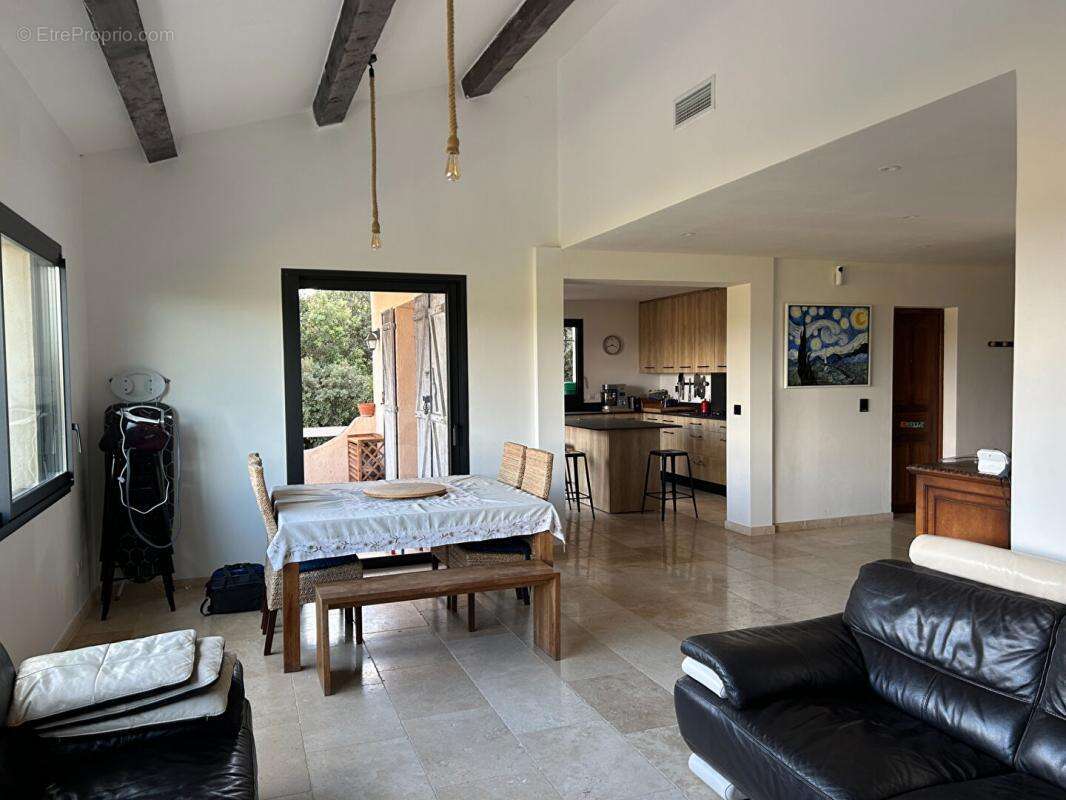 Maison à LA BOISSIERE