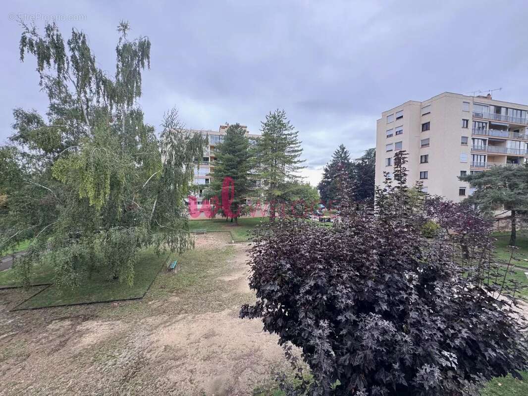 Appartement à BOURGOIN-JALLIEU