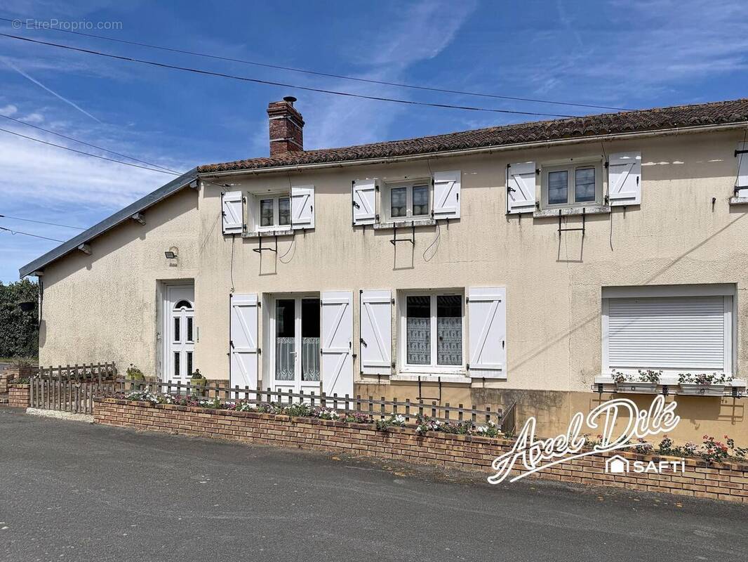 Photo 1 - Maison à LA JUBAUDIERE
