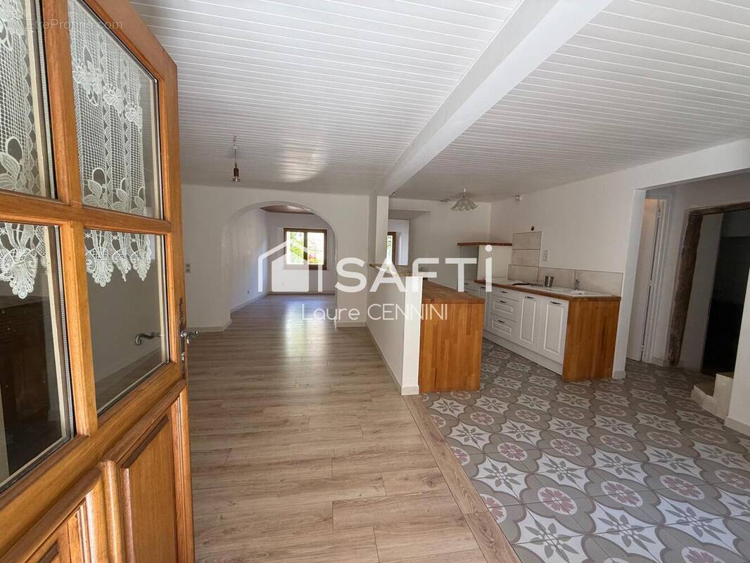 Photo 1 - Maison à VALREAS