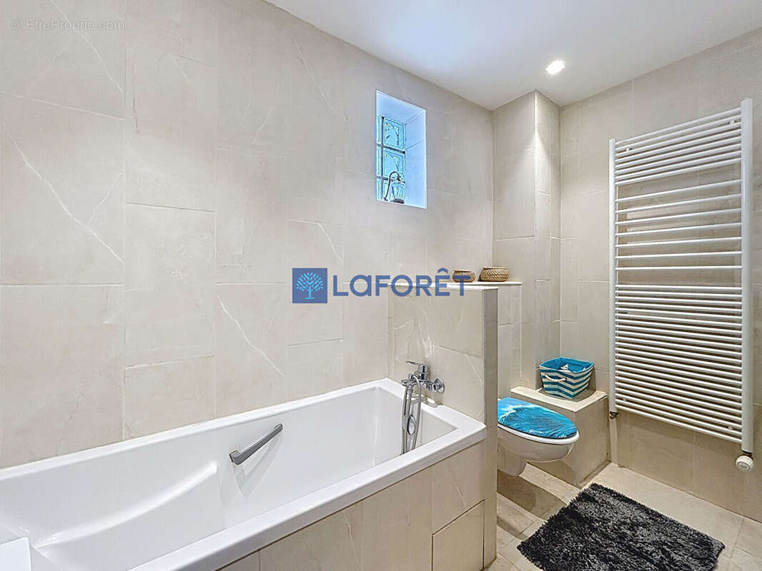 Maison à SAVIGNY-SUR-ORGE