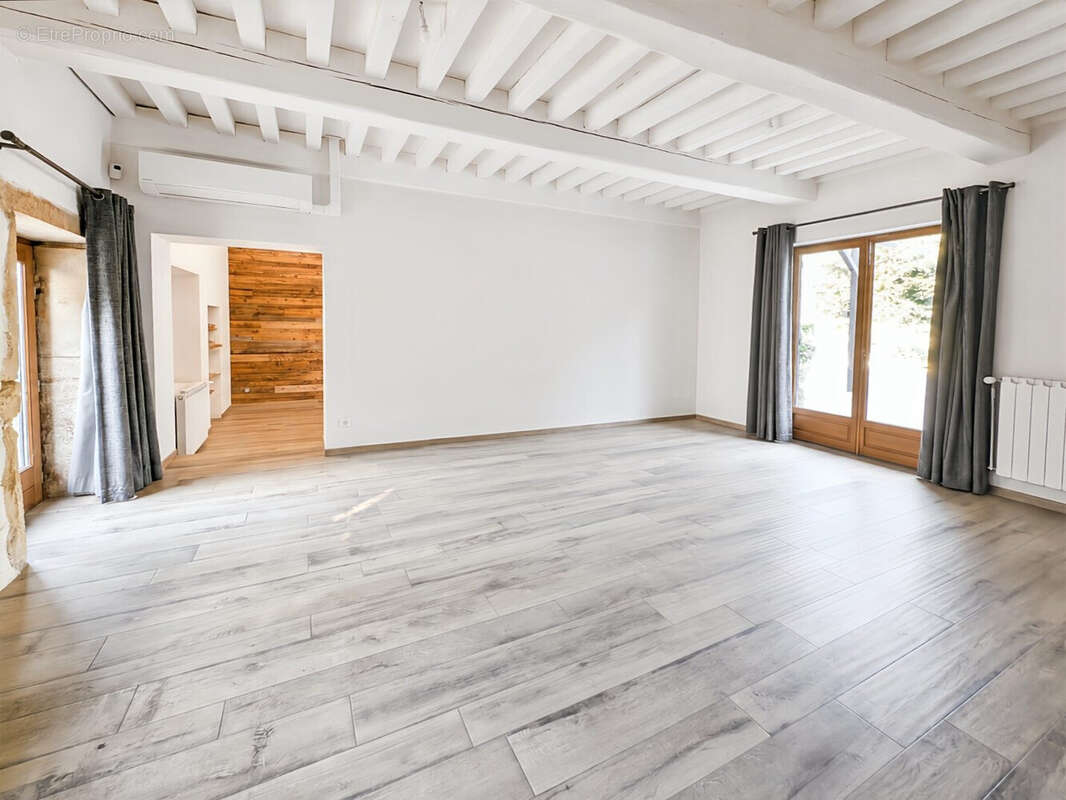 Maison à JASSANS-RIOTTIER